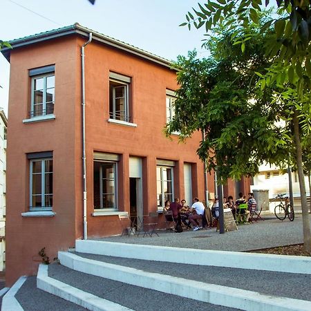 La Maison Rouge - Backpacker Hostel سانت إتيان المظهر الخارجي الصورة