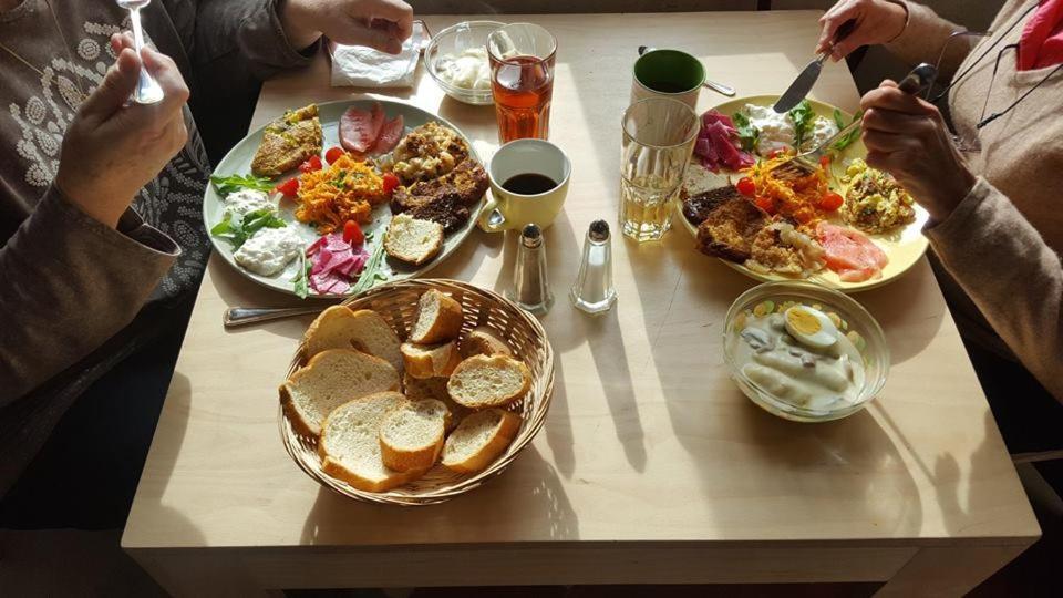La Maison Rouge - Backpacker Hostel سانت إتيان المظهر الخارجي الصورة