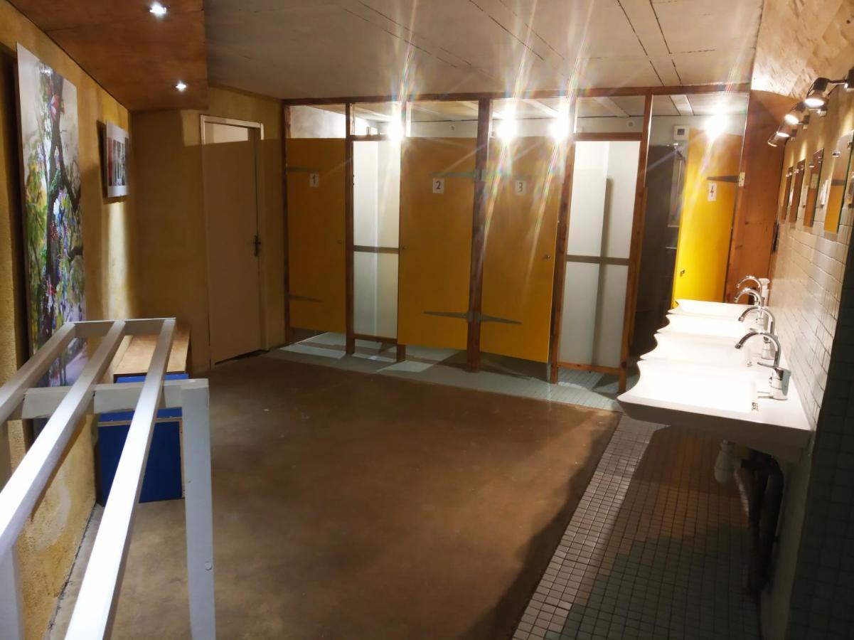 La Maison Rouge - Backpacker Hostel سانت إتيان المظهر الخارجي الصورة