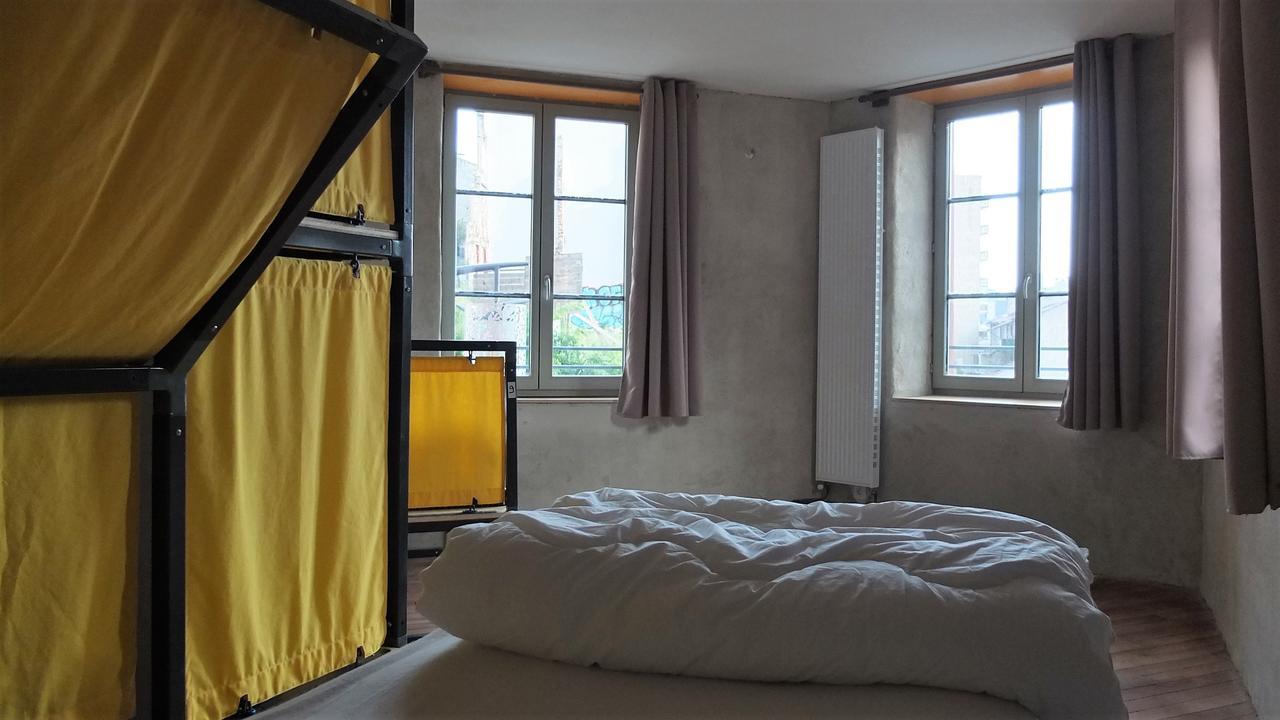 La Maison Rouge - Backpacker Hostel سانت إتيان المظهر الخارجي الصورة